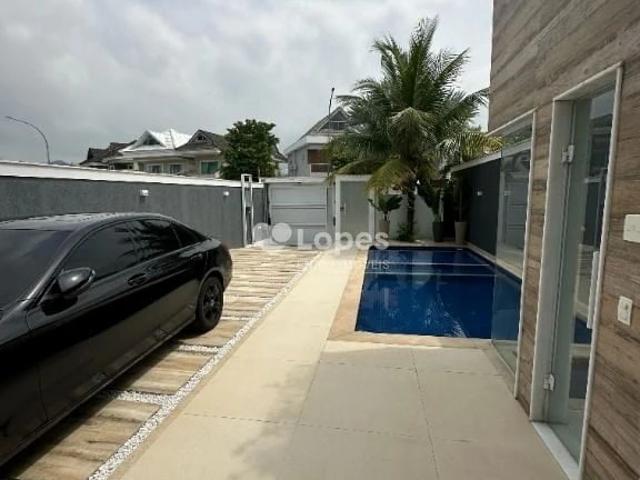 Casa / Sobrado em Condomínio para Venda em Rio de Janeiro/RJ Vargem Grande 5 Quartos