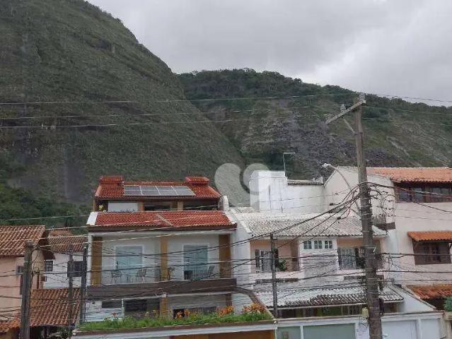 Casa / Sobrado em Condomínio para Venda em Rio de Janeiro/RJ Vargem Pequena 3 Quartos