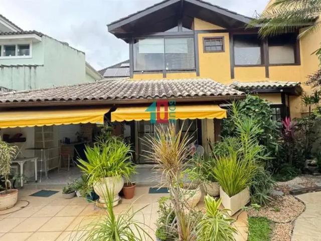 Casa / Sobrado em Condomínio para Venda em Rio de Janeiro/RJ Vargem Pequena 4 Quartos