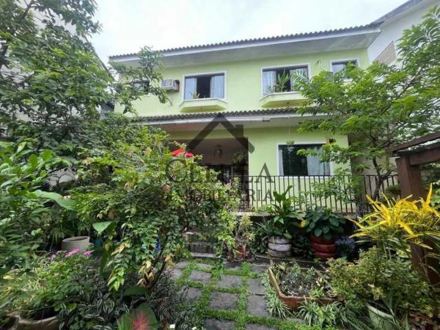 Casa / Sobrado em Condomínio para Venda em Rio de Janeiro/RJ Vargem Pequena 4 Quartos