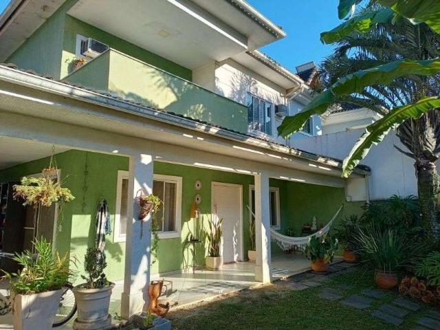 Casa / Sobrado em Condomínio para Venda em Rio de Janeiro/RJ Vargem Pequena 4 Quartos