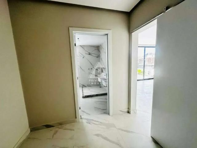Casa / Sobrado em Condomínio para Venda em Rio de Janeiro/RJ Vargem Pequena 4 Quartos