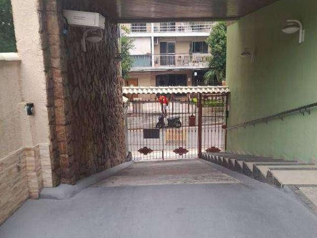 Casa / Sobrado em Condomínio para Venda em Rio de Janeiro/RJ Vila Valqueire 2 Quartos