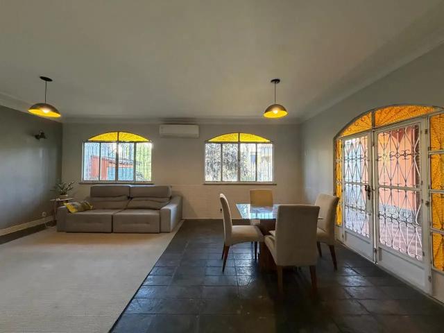 Casa / Sobrado em Condomínio para Venda em Rio de Janeiro/RJ Vila Valqueire 4 Quartos