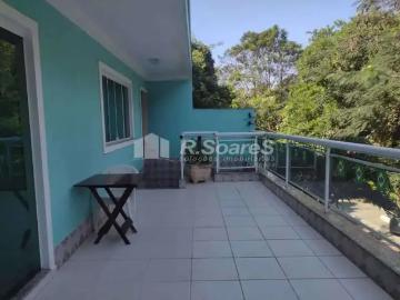Casa / Sobrado em Condomínio para Venda em Rio de Janeiro/RJ Vila Valqueire 4 Quartos