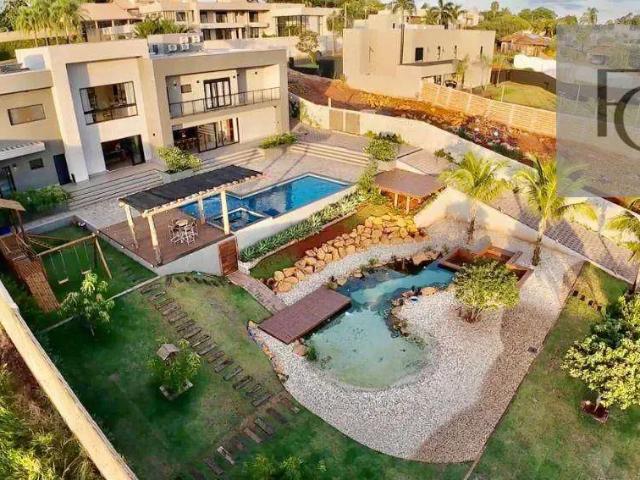 Casa / Sobrado em Condomínio para Venda em Rolândia/PR Centro 4 Quartos