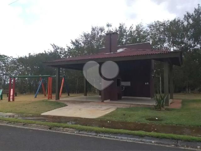 Casa / Sobrado em Condomínio para Venda em São Carlos/SP Jardim Ipanema 3 Quartos