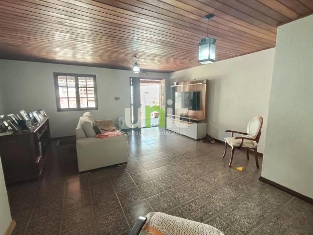 Casa / Sobrado em Condomínio para Venda em São Gonçalo/RJ Tribobó 5 Quartos