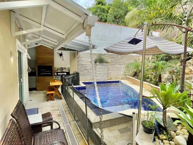 Casa / Sobrado em Condomínio para Venda em São Gonçalo/RJ Tribobó 3 Quartos