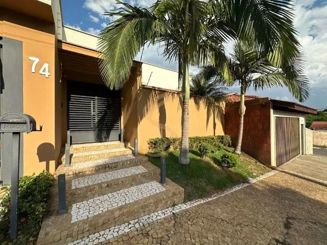 Casa / Sobrado em Condomínio para Venda em São José do Rio Pardo/SP Parque Beira Rio 4 Quartos