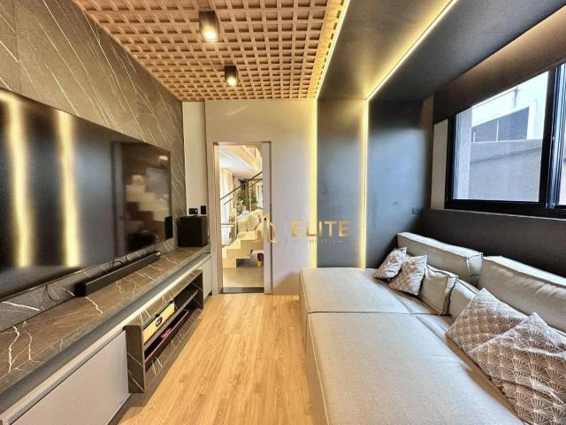 Casa / Sobrado em Condomínio para Venda em São José dos Campos/SP Urbanova 4 Quartos