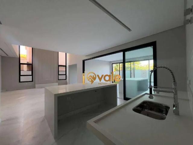 Casa / Sobrado em Condomínio para Venda em São José dos Campos/SP Urbanova 4 Quartos