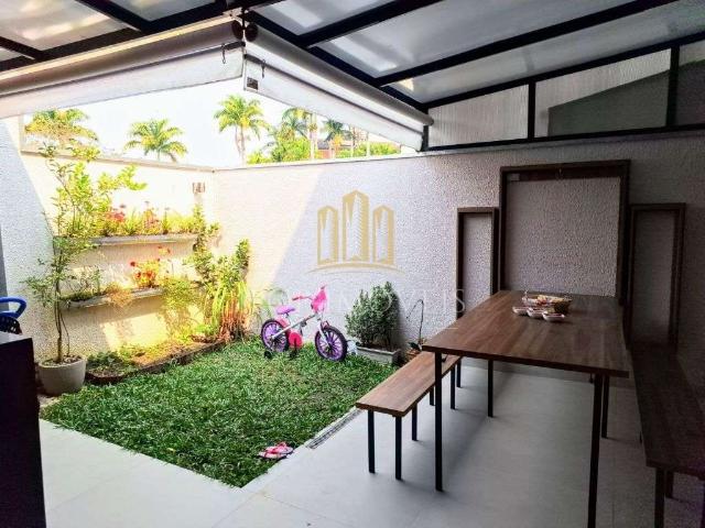 Casa / Sobrado em Condomínio para Venda em São José dos Campos/SP Urbanova 3 Quartos