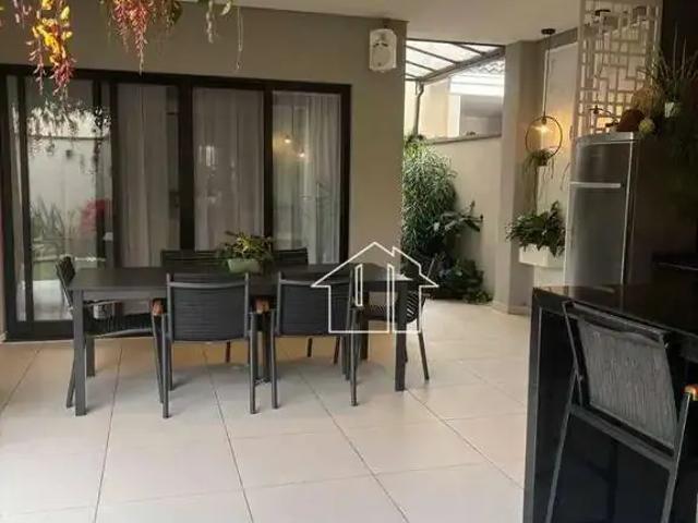 Casa / Sobrado em Condomínio para Venda em São José dos Campos/SP Urbanova 4 Quartos