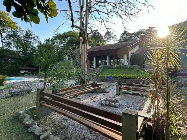 Casa / Sobrado em Condomínio para Venda em São José dos Campos/SP Bosque dos Eucaliptos 4 Quartos