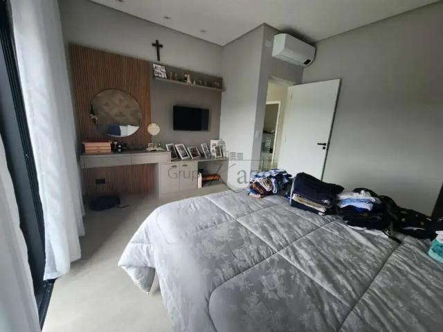 Casa / Sobrado em Condomínio para Venda em São José dos Campos/SP Condomínio Residencial Mantiqueira 3 Quartos