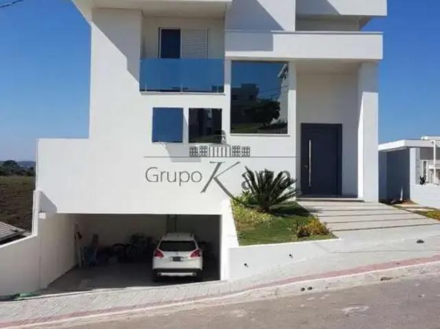 Casa / Sobrado em Condomínio para Venda em São José dos Campos/SP Condomínio Residencial Mantiqueira 3 Quartos