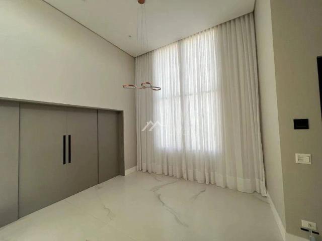 Casa / Sobrado em Condomínio para Venda em São José dos Campos/SP Condomínio Residencial Monte Carlo 4 Quartos