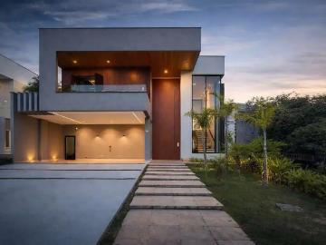 Casa / Sobrado em Condomínio para Venda em São José dos Campos/SP Condomínio Residencial Montserrat 4 Quartos