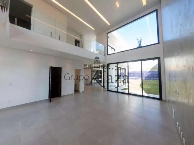 Casa / Sobrado em Condomínio para Venda em São José dos Campos/SP Condomínio Residencial Alphaville II 4 Quartos