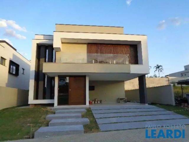 Casa / Sobrado em Condomínio para Venda em São José dos Campos/SP Condomínio Residencial Alphaville II 4 Quartos
