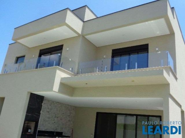Casa / Sobrado em Condomínio para Venda em São José dos Campos/SP Condomínio Residencial Alphaville II 4 Quartos