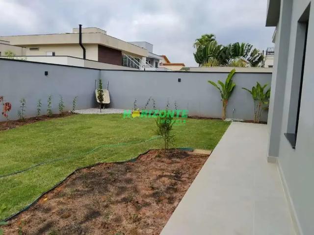 Casa / Sobrado em Condomínio para Venda em São José dos Campos/SP Condomínio Residencial Colinas do Paratehy 4 Quartos