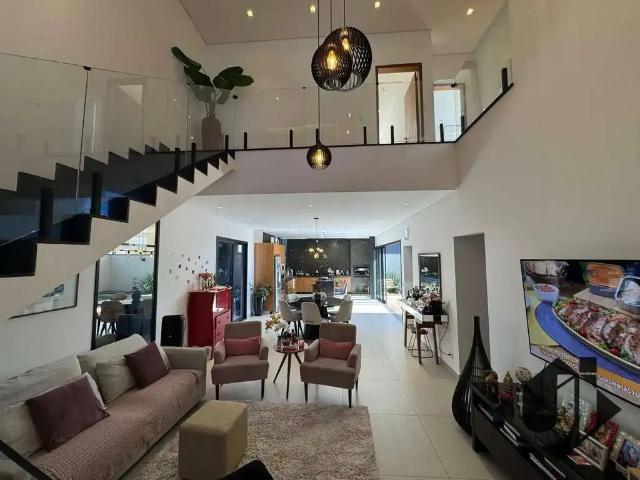 Casa / Sobrado em Condomínio para Venda em São José dos Campos/SP Condomínio Residencial Floresta 4 Quartos