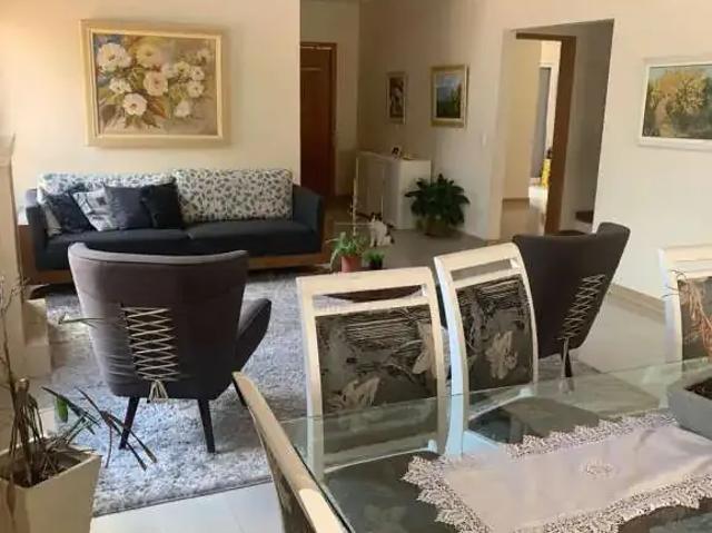 Casa / Sobrado em Condomínio para Venda em São José dos Campos/SP Condomínio Residencial Jaguary 4 Quartos