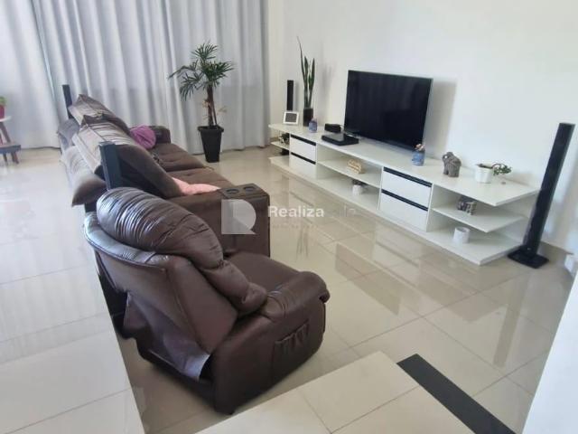 Casa / Sobrado em Condomínio para Venda em São José dos Campos/SP Condomínio Residencial Jaguary 5 Quartos