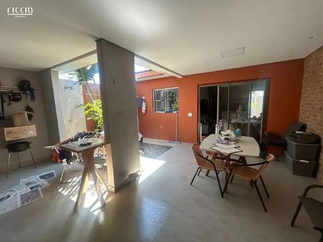 Casa / Sobrado em Condomínio para Venda em São José dos Campos/SP Eugênio de Mello 2 Quartos