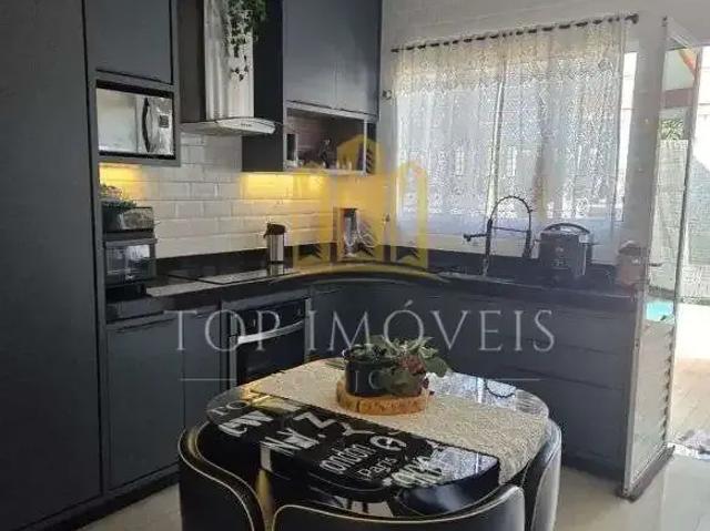 Casa / Sobrado em Condomínio para Venda em São José dos Campos/SP Eugênio de Mello 3 Quartos