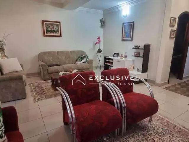 Casa / Sobrado em Condomínio para Venda em São José dos Campos/SP Jardim das Colinas 3 Quartos