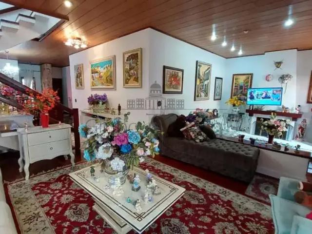 Casa / Sobrado em Condomínio para Venda em São José dos Campos/SP Jardim das Colinas 4 Quartos