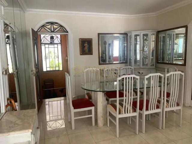 Casa / Sobrado em Condomínio para Venda em São José dos Campos/SP Jardim das Colinas 4 Quartos