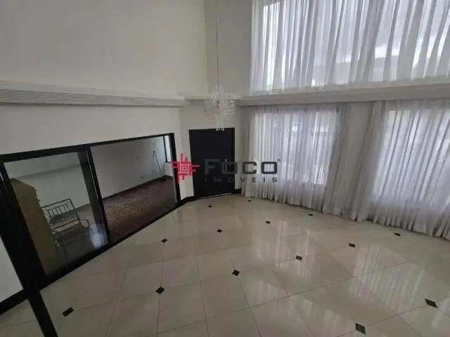 Casa / Sobrado em Condomínio para Venda em São José dos Campos/SP Jardim das Colinas 6 Quartos