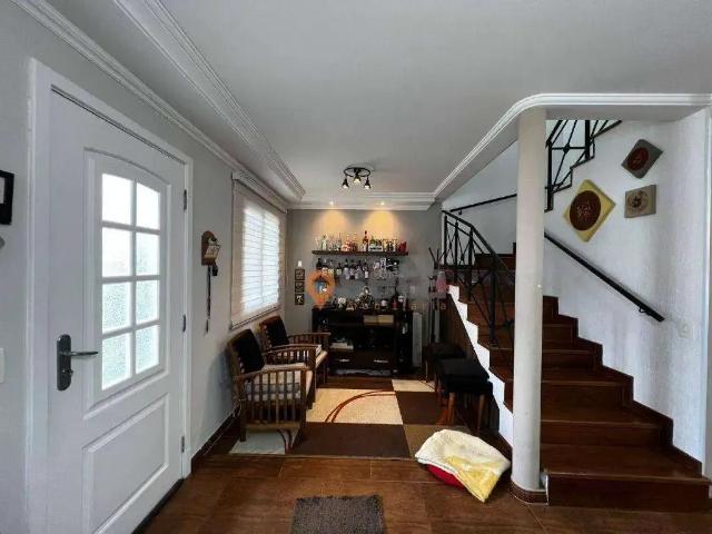 Casa / Sobrado em Condomínio para Venda em São José dos Campos/SP Jardim das Indústrias 3 Quartos