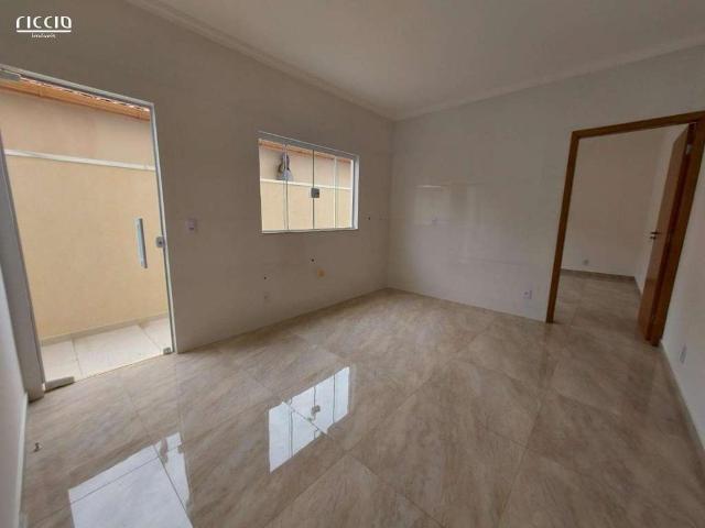 Casa / Sobrado em Condomínio para Venda em São José dos Campos/SP Jardim das Indústrias 4 Quartos
