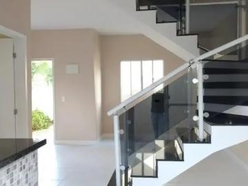 Casa / Sobrado em Condomínio para Venda em São José dos Campos/SP Jardim Satélite 3 Quartos