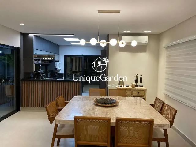 Casa / Sobrado em Condomínio para Venda em São José dos Campos/SP Loteamento Floresta 4 Quartos