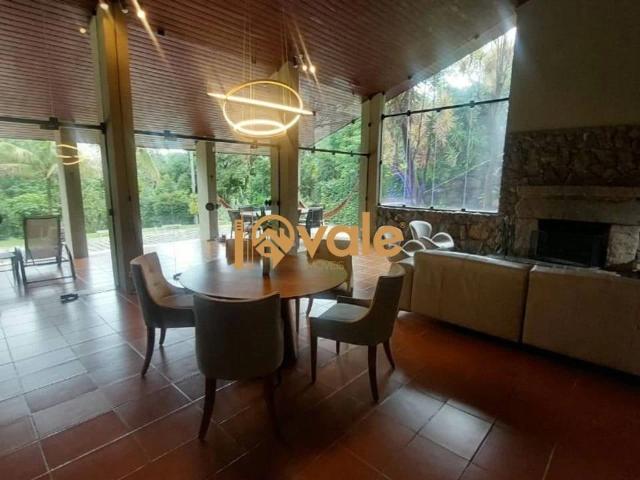 Casa / Sobrado em Condomínio para Venda em São José dos Campos/SP Quinta das Flores 4 Quartos