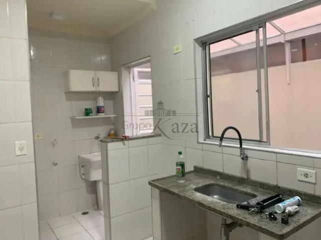Casa / Sobrado em Condomínio para Venda em São José dos Campos/SP Residencial Bosque dos Ipês 2 Quartos