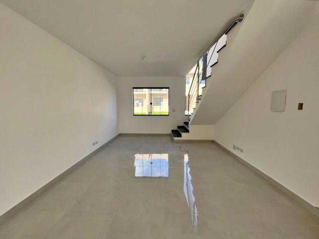Casa / Sobrado em Condomínio para Venda em São José dos Pinhais/PR Costeira 2 Quartos