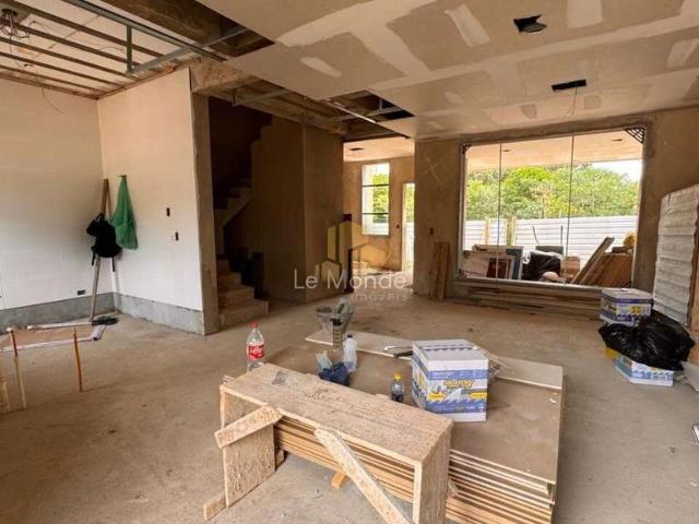 Casa / Sobrado em Condomínio para Venda em São José dos Pinhais/PR Costeira 4 Quartos