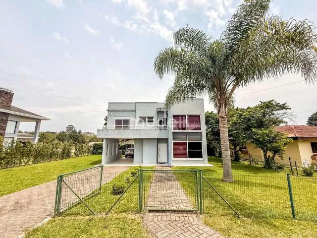 Casa / Sobrado em Condomínio para Venda em São José dos Pinhais/PR Campo Largo da Roseira 4 Quartos