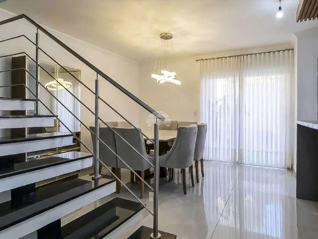 Casa / Sobrado em Condomínio para Venda em São José dos Pinhais/PR Centro 3 Quartos