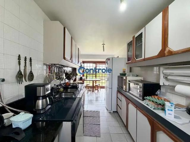 Casa / Sobrado em Condomínio para Venda em São José/SC Bosque das Mansões 4 Quartos