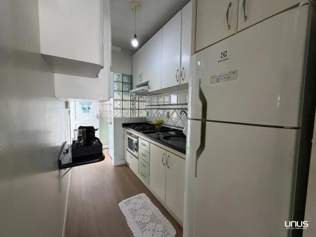 Casa / Sobrado em Condomínio para Venda em São José/SC Potecas 2 Quartos