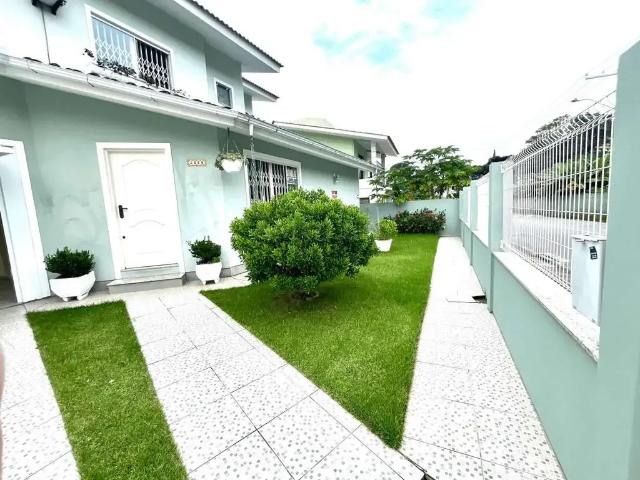 Casa / Sobrado em Condomínio para Venda em São José/SC Ponta de Baixo 3 Quartos