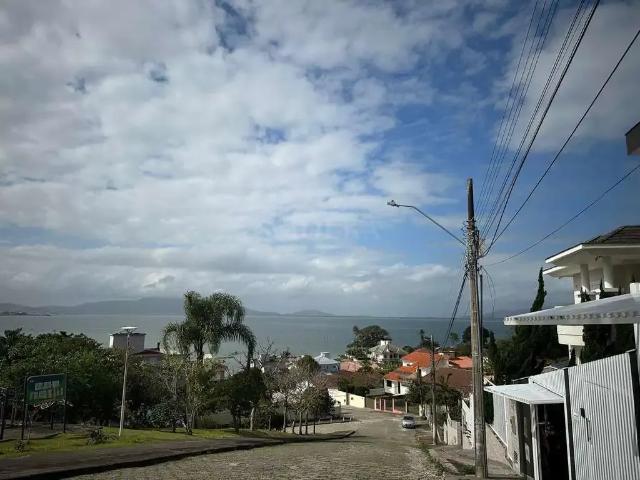 Casa / Sobrado em Condomínio para Venda em São José/SC Ponta de Baixo 4 Quartos